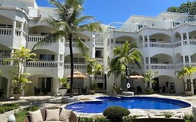 Hotel Villa Taina